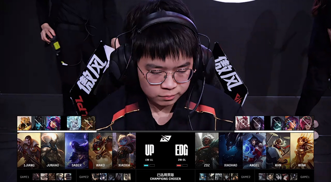 IG轻取KT，Uzi操刀奇招英雄翻盘强强对话入围赛，留下经典瞬间